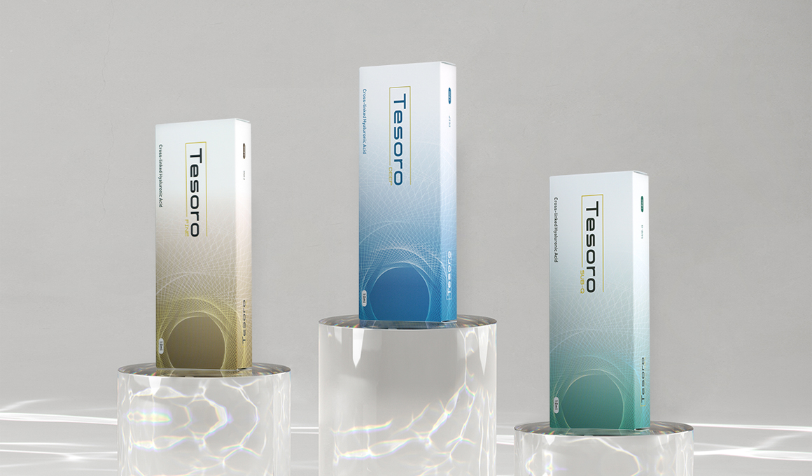 Three phase HA purification, as well as new production technologies, with the right amount of crosslinking agents, make Tesoro one of the well performing fillers on its market.   It improves skin wrinkles and fills in the missing volume without surgery.