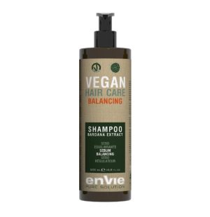 The vegan formula contains active ingredients such as oils and plant extracts of Burdock, sweet Almonds, Emblic, Nettle and Birch, which restore hair balance by regulating the production of sebum by sebaceous glands. Instructions for use: use 10 ml of shampoo once/twice a week.