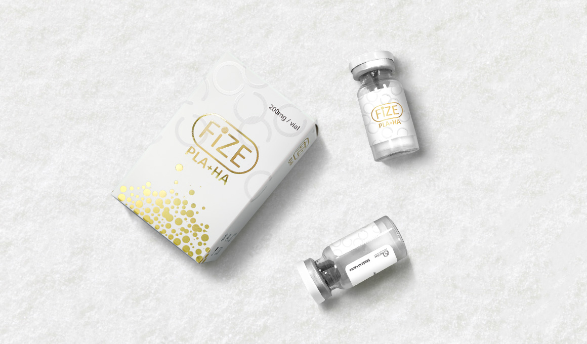 FiZE PLA+HA is a hybrid filler, which is based on 150mg of Polylactic Acid and 50mg of Hyaluronic Acid. It saturates tissues with moisture and stimulates collagen production. This feature ensures the contouring effect takes place rapidly. Volume replenishment, contour tightening, smoothing wrinkles, skin hydration, strengthening skin turgor.